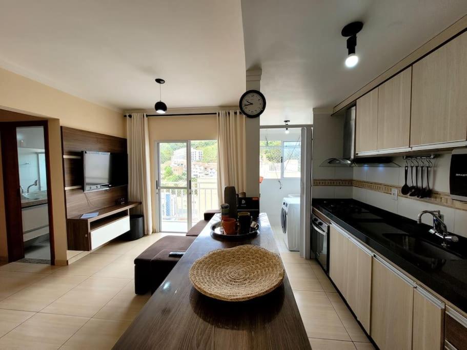 Grande Apt No Centro C/ Cozinha Completa Varanda Poços de Caldas Exteriör bild