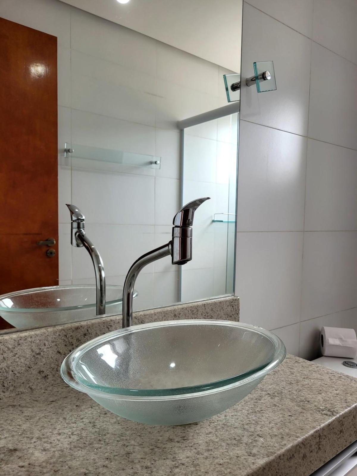 Grande Apt No Centro C/ Cozinha Completa Varanda Poços de Caldas Exteriör bild